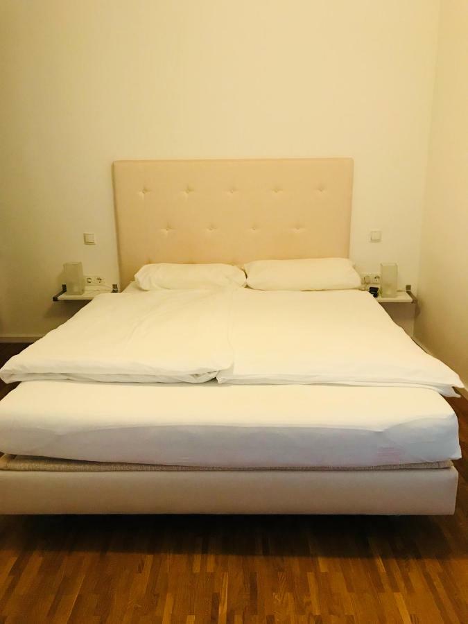 Modernes Apartment - Neustadt/Weinstrasse Stadt Neustadt an der Weinstraße Eksteriør billede